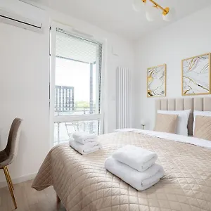 Apartment Rentplanet - Wiktoryn, Warsaw